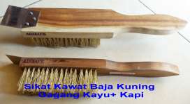 Sikat Kawat Baja Kuningan Gagang Kayu + scraper ( Steel wire / Hand Brush )