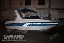 Fiber boat