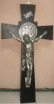 Salib Gantung Benedict kayu lebar - 75 cm
