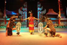 Mandau Dance ( Kalimantan Dance)