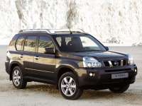 SEWA MOBIL MURAH NISSAN X-TRAIL PER BULAN DAN TAHUN