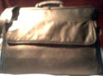 AkU OkE !Â® A Male Leather Bag