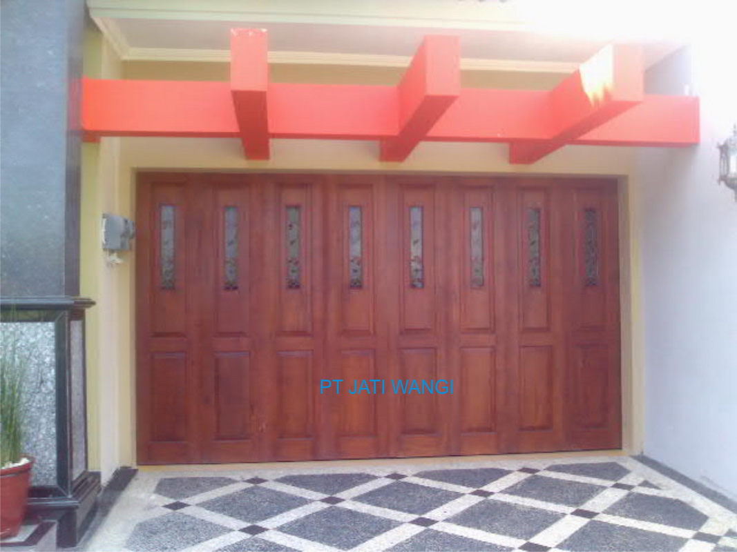 Pintu Garasi 13