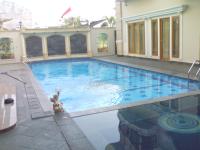 Private Swimming Pools / Kolam Pribadi